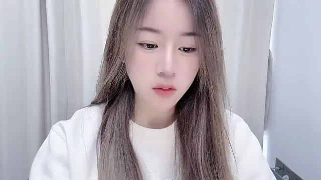 Snapshot of chloe-01 chatting on 12-09-24, 04:45 chloe-01 online show from 12-09-24, 04:45