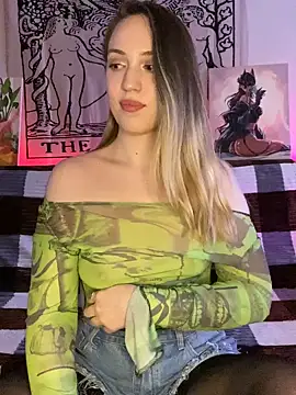 Emily the temptress  online show from 01-11-25, 07:39