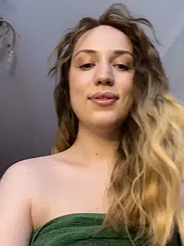 Emily the temptress  online show from 03-13-25, 06:37