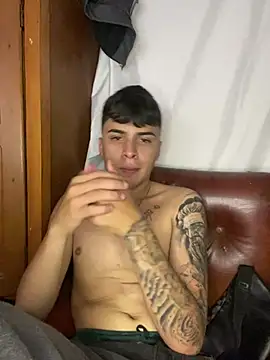 Snapshot of corey_tylerr chatting on 03-06-25, 05:22 corey tylerr online show from 03-06-25, 05:22