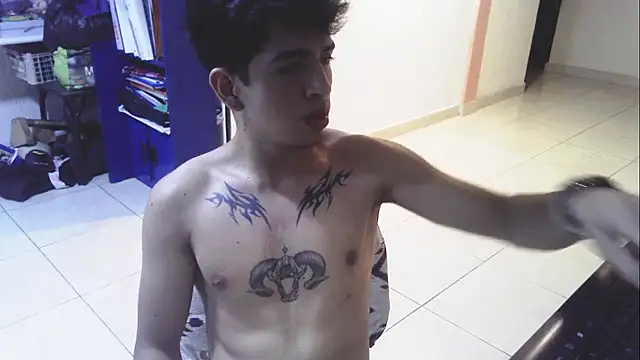 NicksonRoyce online show from 12-30-24, 01:37