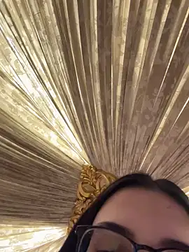 Snapshot of YeKaterinas chatting on 12-25-24, 07:13 YeKaterinas online show from 12-25-24, 07:13