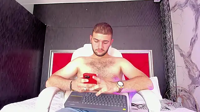 MaximusDick1  online show from 12-09-24, 06:46