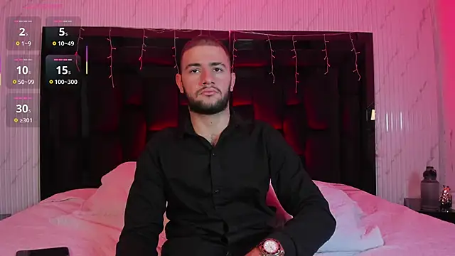 MaximusDick1  online show from 04-03-26, 12:25