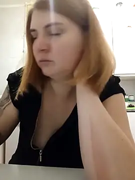 Snapshot of SckayilaGray chatting on 03-16-25, 04:12 SckayilaGray online show from 03-16-25, 04:12