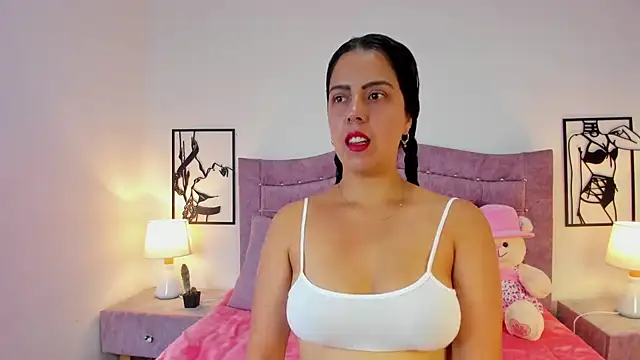 LunaSmitt online show from 09-25-25, 12:20