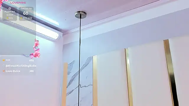 SalommeFlores online show from 02-05-25, 06:35