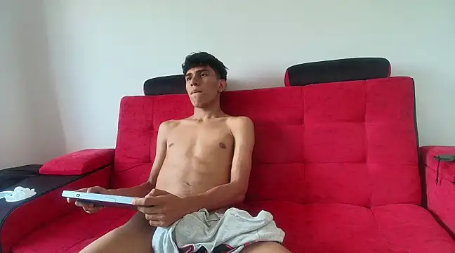 Snapshot of mister_jhonxxx chatting on 12-14-24, 04:20 mister jhonxxx online show from 12-14-24, 04:20