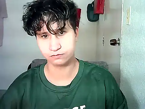 Im Milan Rs online show from 11-20-25, 02:56