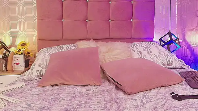 Lilith Vera online show from 03-04-25, 07:22