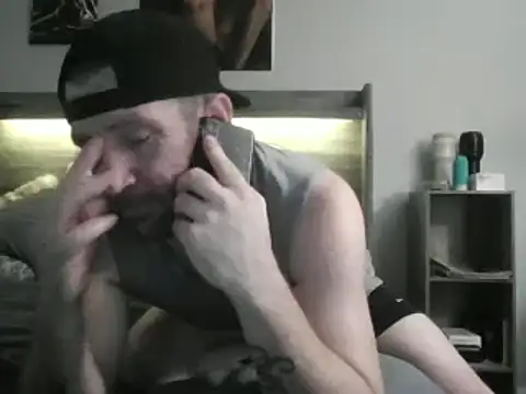 Snapshot of Edward_LongCock chatting on 12-29-24, 09:41 Edward LongCock online show from 12-29-24, 09:41