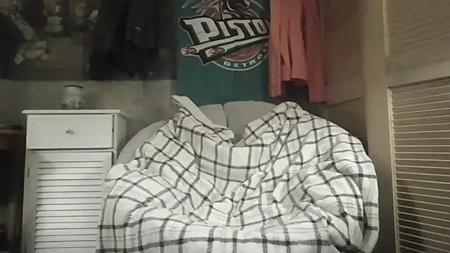 Edward LongCock online show from 07-19-26, 10:02