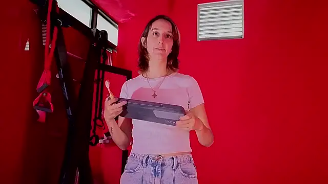 Ambar Roux  online show from 04-27-26, 12:14