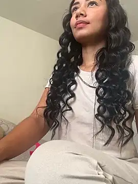 Snapshot of _Luana chatting on 12-26-24, 09:11 Luana online show from 12-26-24, 09:11