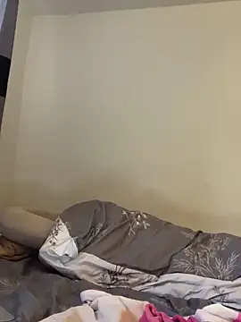 Snapshot of _Luana chatting on 01-03-25, 02:40 Luana online show from 01-03-25, 02:40