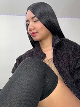 Snapshot of _Luana chatting on 01-20-25, 09:13 Luana online show from 01-20-25, 09:13