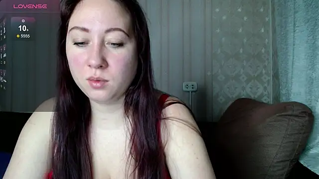 Snapshot of KellyCrystall chatting on 12-21-24, 10:40 KellyCrystall online show from 12-21-24, 10:40