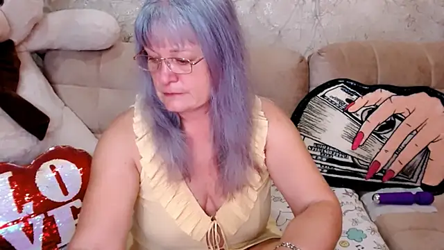 Snapshot of SiberiabBerry chatting on 11-23-25, 04:07 SiberiabBerry online show from 11-23-25, 04:07