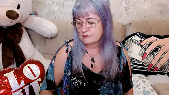 Snapshot of SiberiabBerry chatting on 11-25-25, 01:11 SiberiabBerry online show from 11-25-25, 01:11