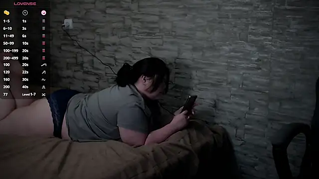 NicaMeow online show from 03-12-25, 10:48