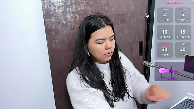 klhoe boobs online show from 10-27-25, 03:54