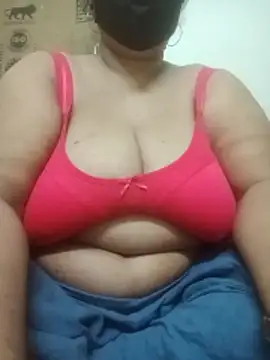 Snapshot of zeepe19 chatting on 06-08-26, 03:18 zeepe19 online show from 06-08-26, 03:18