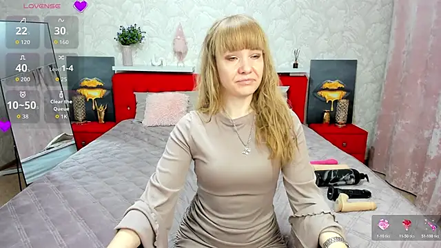 Snapshot of KattyPeachX chatting on 11-17-25, 01:11 KattyPeachX online show from 11-17-25, 01:11