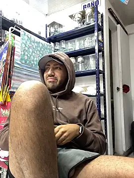 JuanZapata33 online show from 02-12-26, 10:49