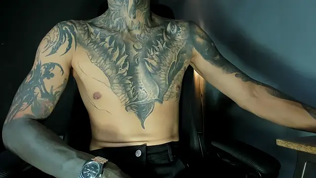 Travistanner 28 online show from 04-24-26, 01:52