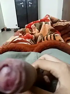 Snapshot of weeif chatting on 12-08-24, 07:11 weeif online show from 12-08-24, 07:11