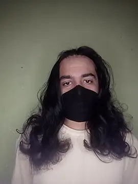 Snapshot of weeif chatting on 11-08-25, 08:18 weeif online show from 11-08-25, 08:18