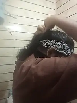 Snapshot of weeif chatting on 04-07-26, 09:48 weeif online show from 04-07-26, 09:48