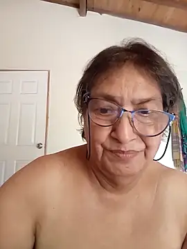 florecita69 online show from 10-28-25, 02:31