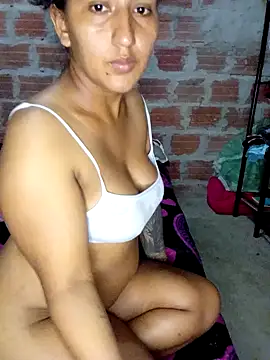 Snapshot of Loren_sw chatting on 12-03-24, 05:20 Loren sw online show from 12-03-24, 05:20