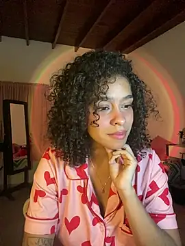 Snapshot of Arteatenea__ chatting on 03-18-25, 03:53 Arteatenea online show from 03-18-25, 03:53