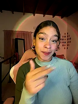 Snapshot of Arteatenea__ chatting on 11-30-25, 06:06 Arteatenea online show from 11-30-25, 06:06