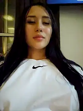 Snapshot of Selena_blake chatting on 03-19-25, 01:54 Selena blake online show from 03-19-25, 01:54