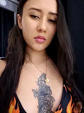 Snapshot of Selena_blake chatting on 11-28-25, 11:51 Selena blake online show from 11-28-25, 11:51