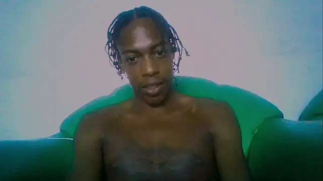 Snapshot of LarryCollin chatting on 02-01-25, 04:22 LarryCollin online show from 02-01-25, 04:22