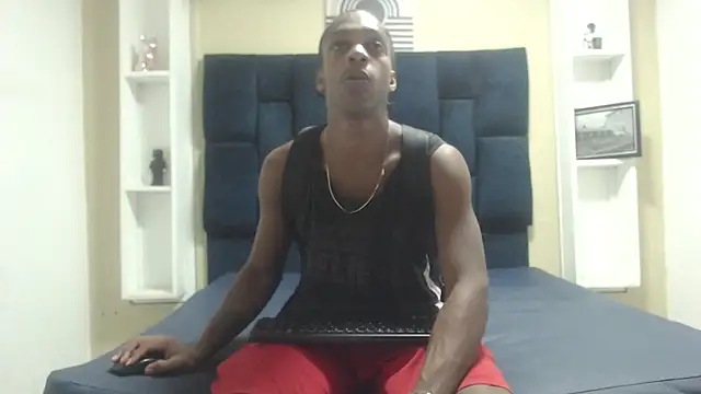 Snapshot of LarryCollin chatting on 02-21-25, 10:59 LarryCollin online show from 02-21-25, 10:59