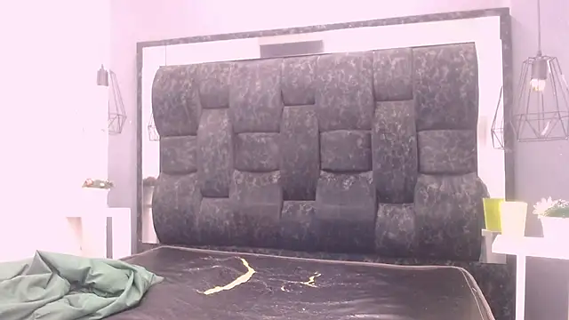 Snapshot of LarryCollin chatting on 03-06-25, 03:46 LarryCollin online show from 03-06-25, 03:46