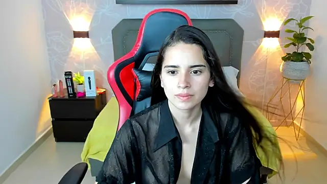 Snapshot of angelica_dymond chatting on 02-05-25, 12:06 angelica dymond online show from 02-05-25, 12:06