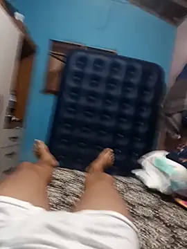 Snapshot of 1995eduardo chatting on 02-05-25, 02:40 1995eduardo online show from 02-05-25, 02:40