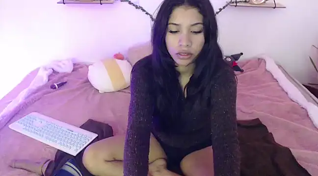 AmberJeong online show from 12-24-24, 08:49