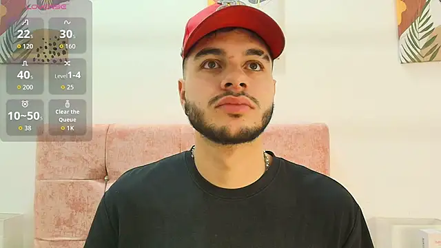 Snapshot of Amadeo_Wild chatting on 11-28-25, 03:04 Amadeo Wild online show from 11-28-25, 03:04