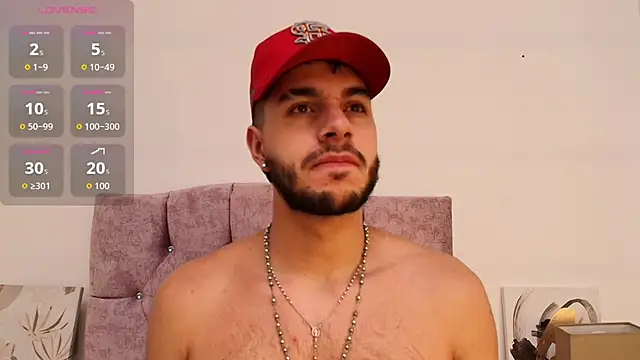 Snapshot of Amadeo_Wild chatting on 11-30-25, 03:38 Amadeo Wild online show from 11-30-25, 03:38