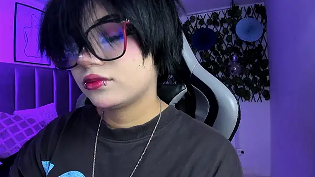 Kitty Gang online show from 03-24-26, 01:21