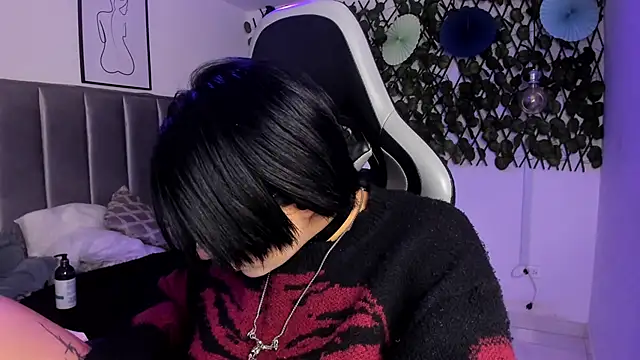 Kitty Gang online show from 04-09-26, 06:19