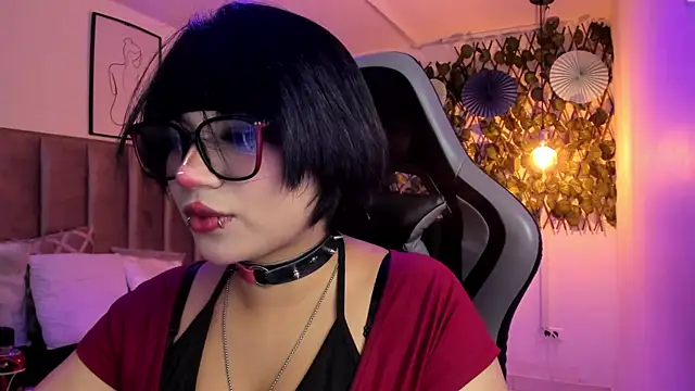 Kitty Gang online show from 04-28-26, 02:27