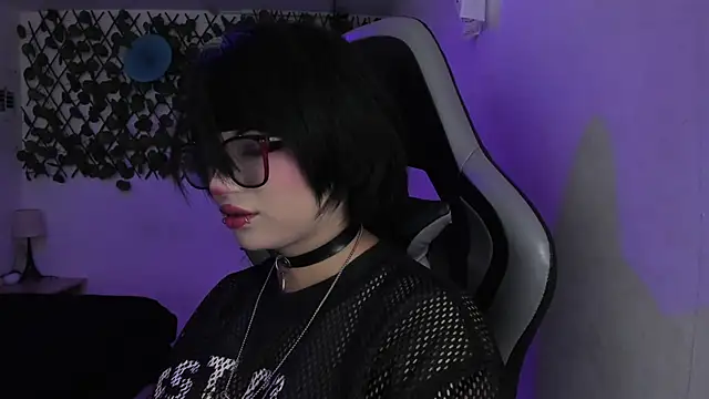 Kitty Gang online show from 06-13-26, 12:52